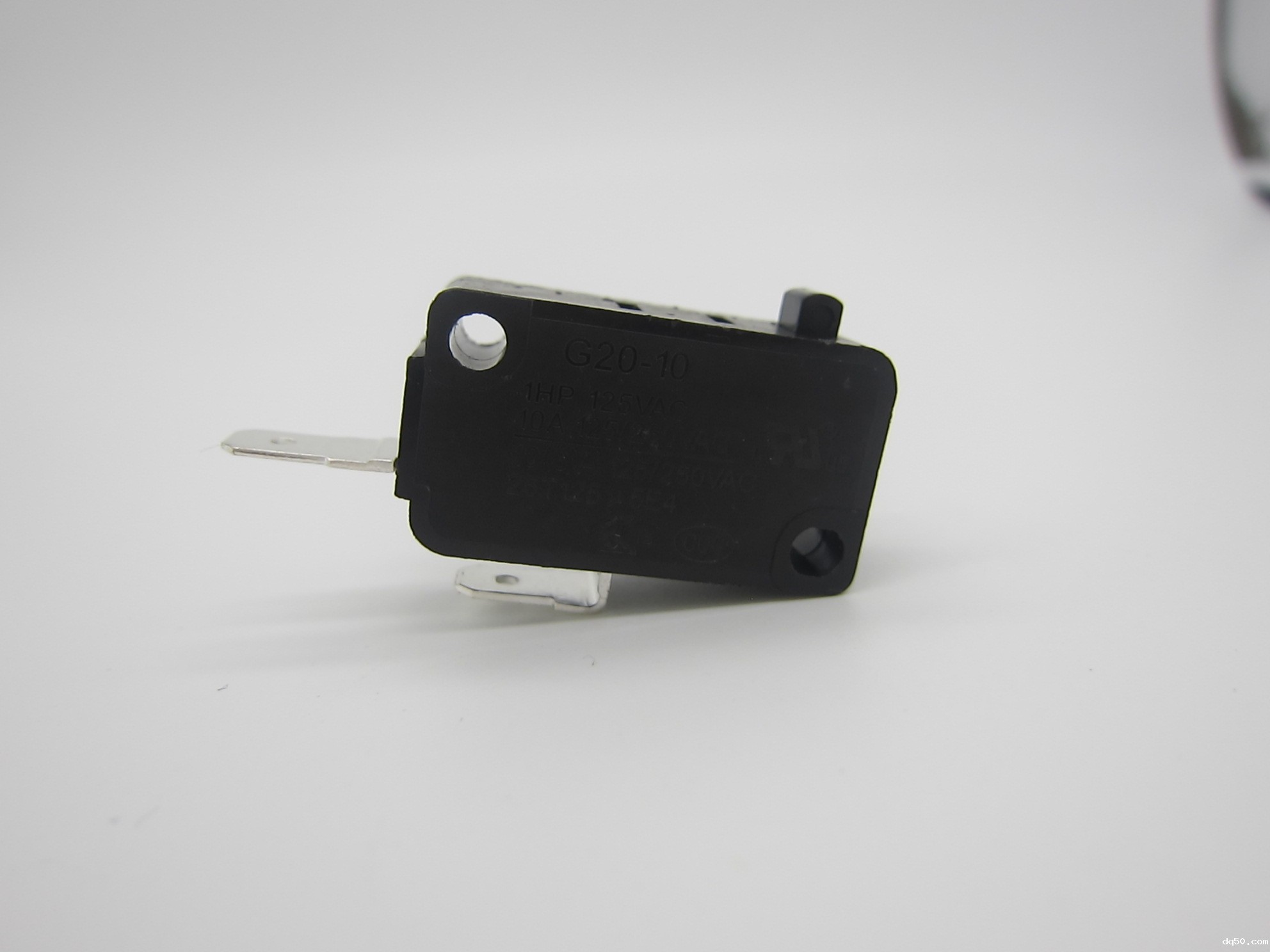 微动开关的内部构造及应用 微动开关的内部构造及应用