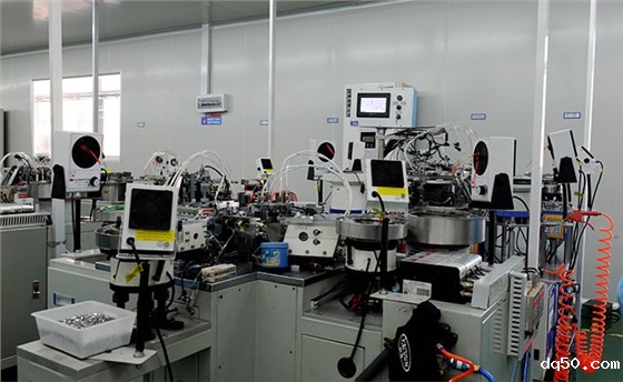 新利18是什么平台开关生产设备